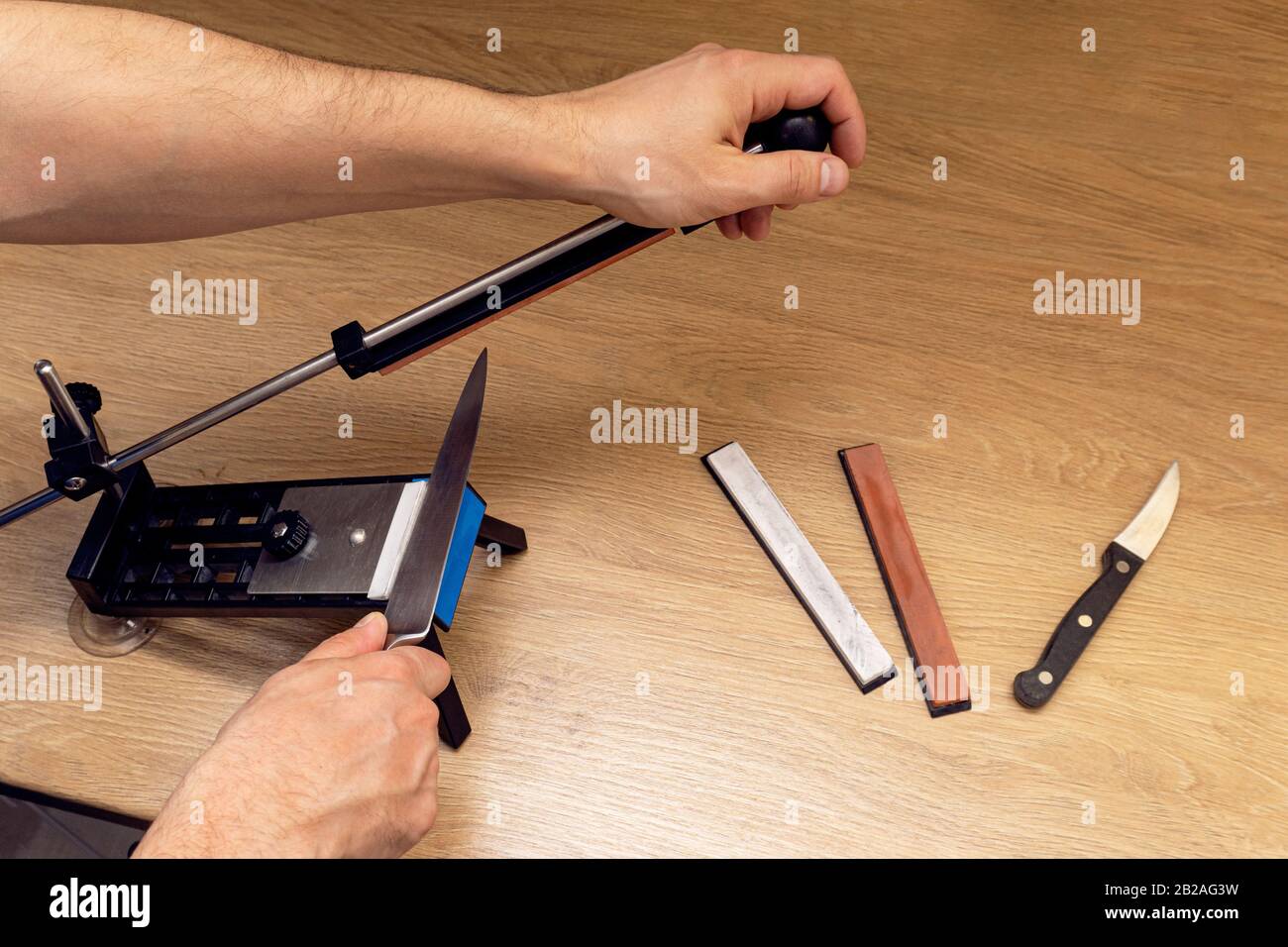 Sharpen knife hires stock photography and images Alamy