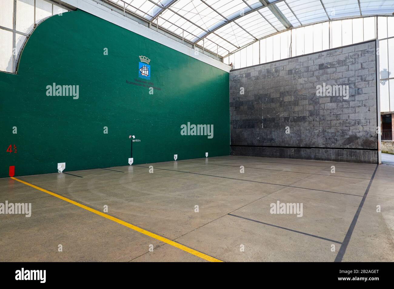 Basque Ball High Resolution Stock Photography and Images Alamy