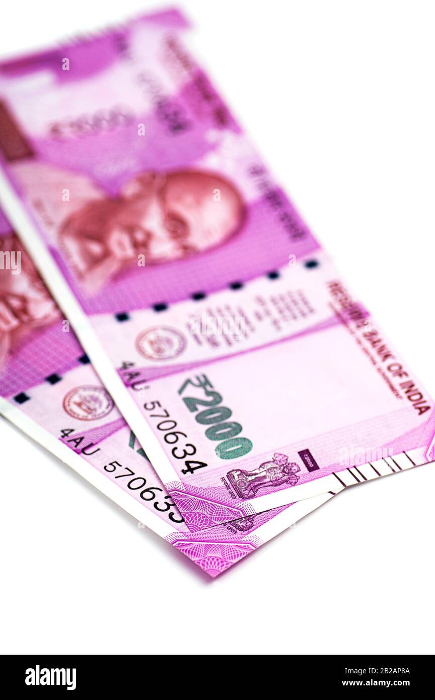 New indian currency 2000 rupee hi-res stock photography and images - Alamy