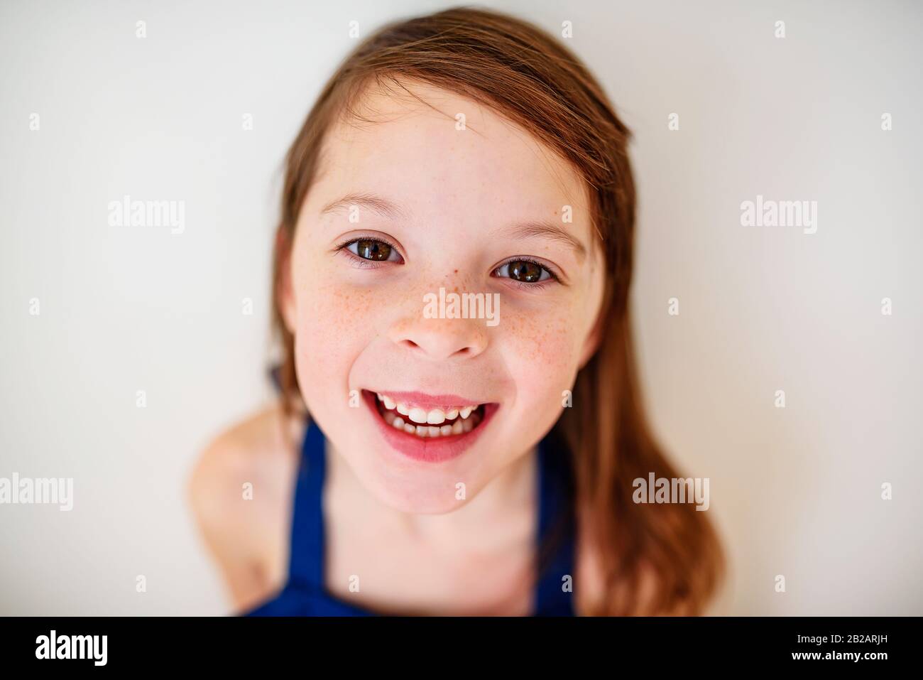 Child freckles girl long hair hi-res stock photography and images - Alamy