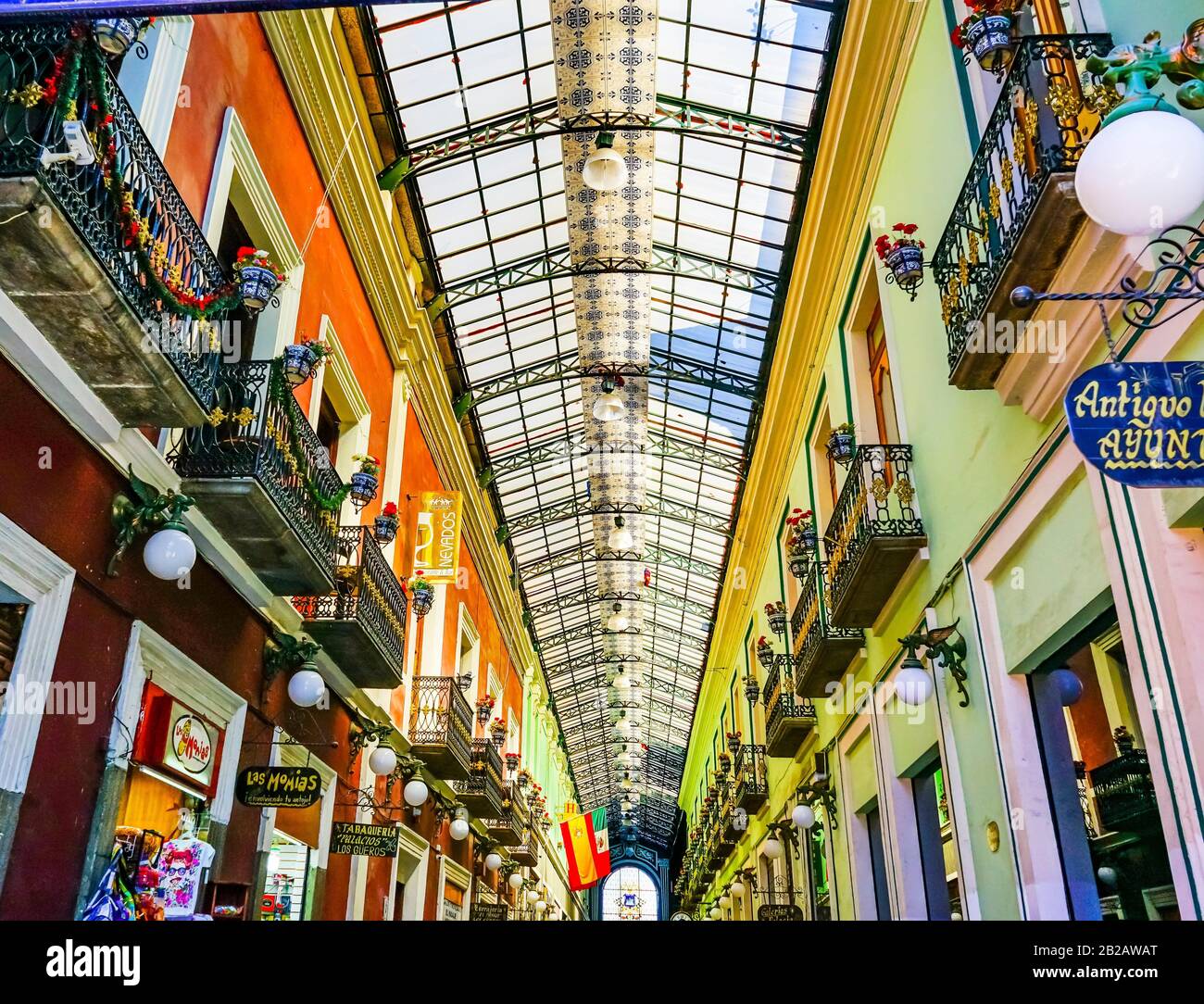 Mexico city shopping center hi-res stock photography and images - Alamy