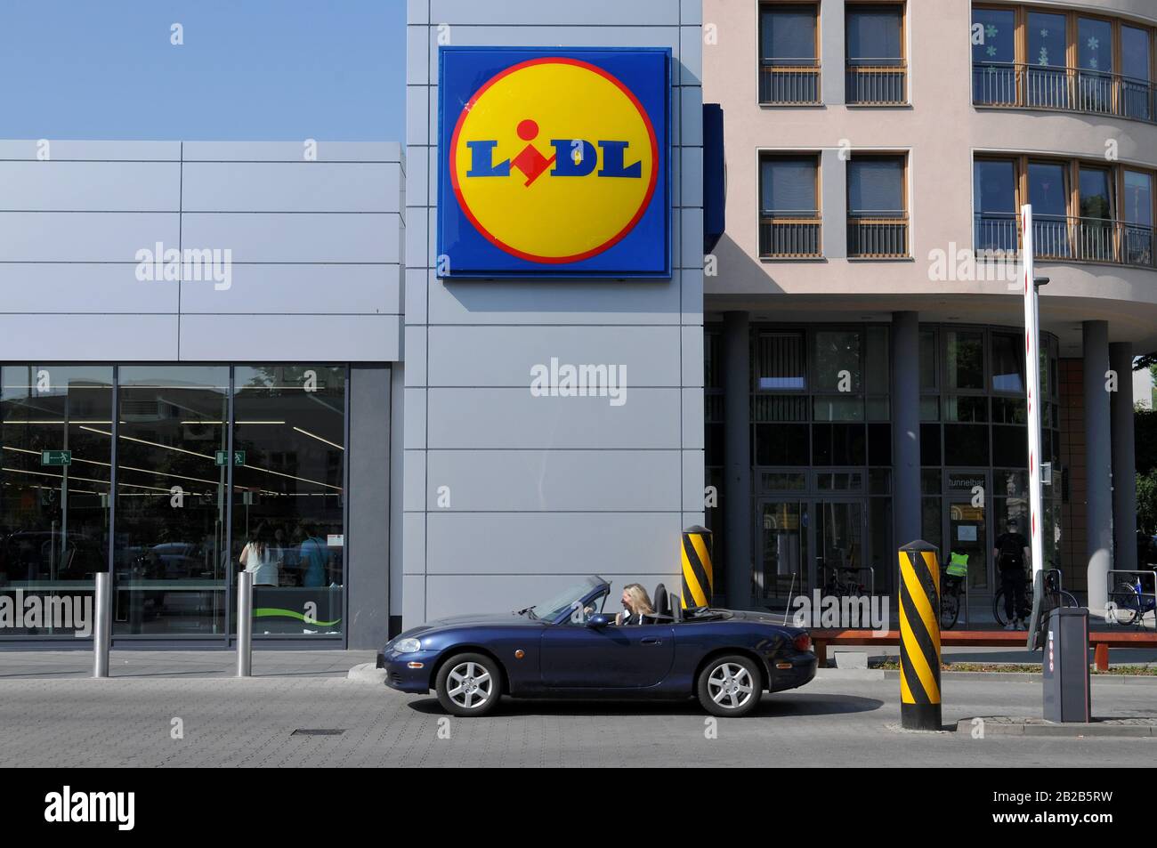 Lidl, Hauptstrasse, Schoeneberg, Berlin, Deutschland Stock Photo Alamy