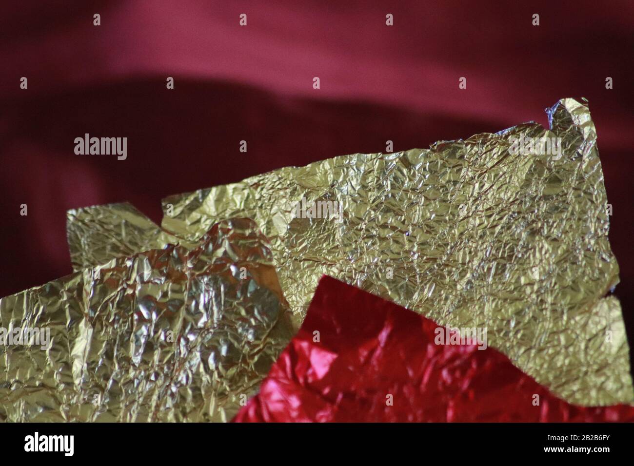 Red/Gold Duo Foil - 6 In (15 Cm) 10 Sheets