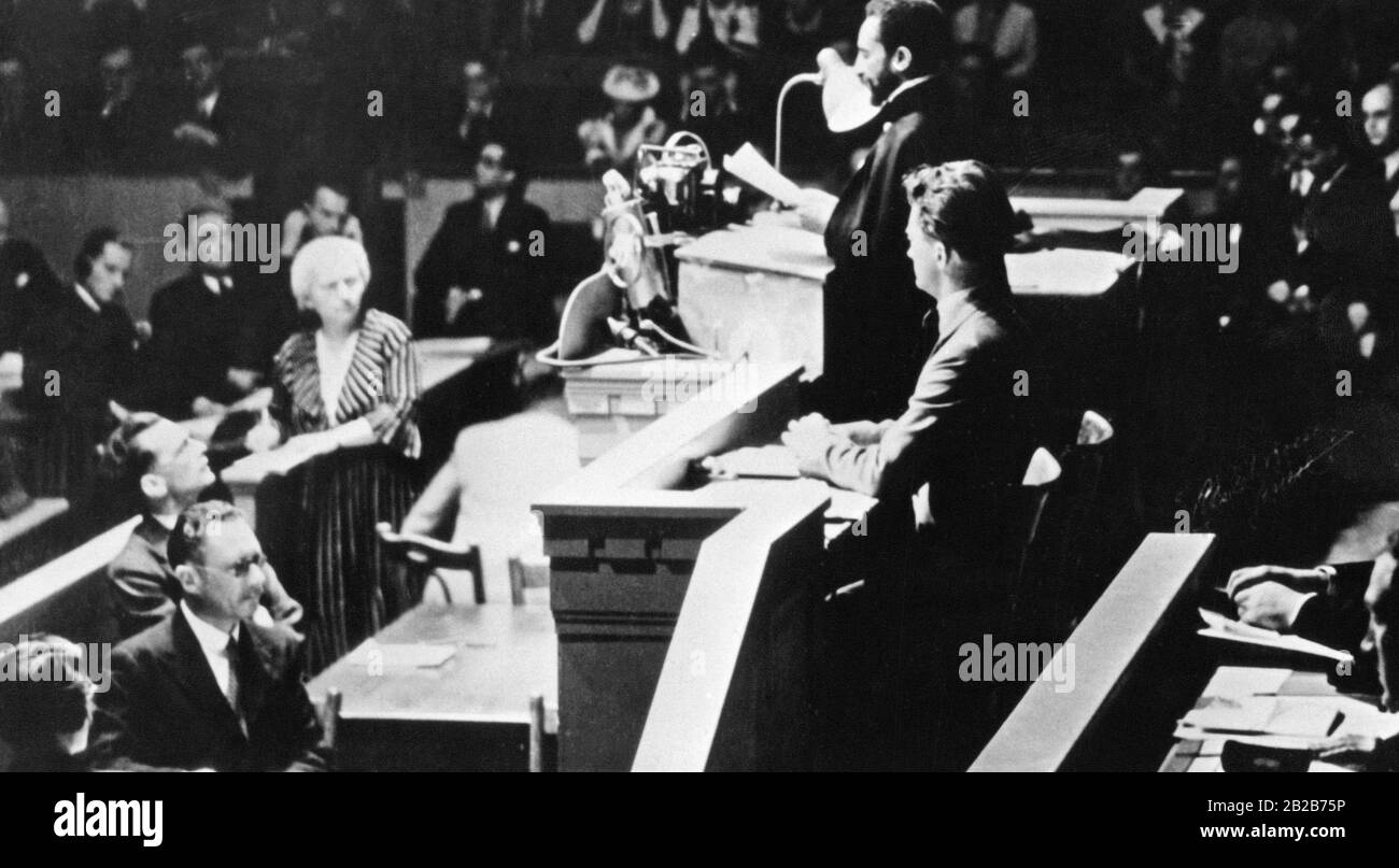 The last Emperor of Ethiopia, Haile Selassie, speaks before the League of Nations in Geneva to obtain his rights against the attacker Italy. The measures of the League of Nations are not sufficient however, there was only a verbal condemnation of Italy and some ineffective sanctions. Stock Photo