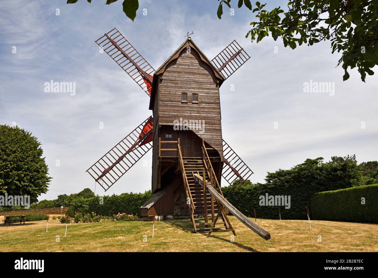 Moulin a vent Pelard a Bouville, departement Eure-et-Loir, region Centre-Val de Loire, France, Europe/Windmill called Pelard at Bouville, Beauce, Stock Photo