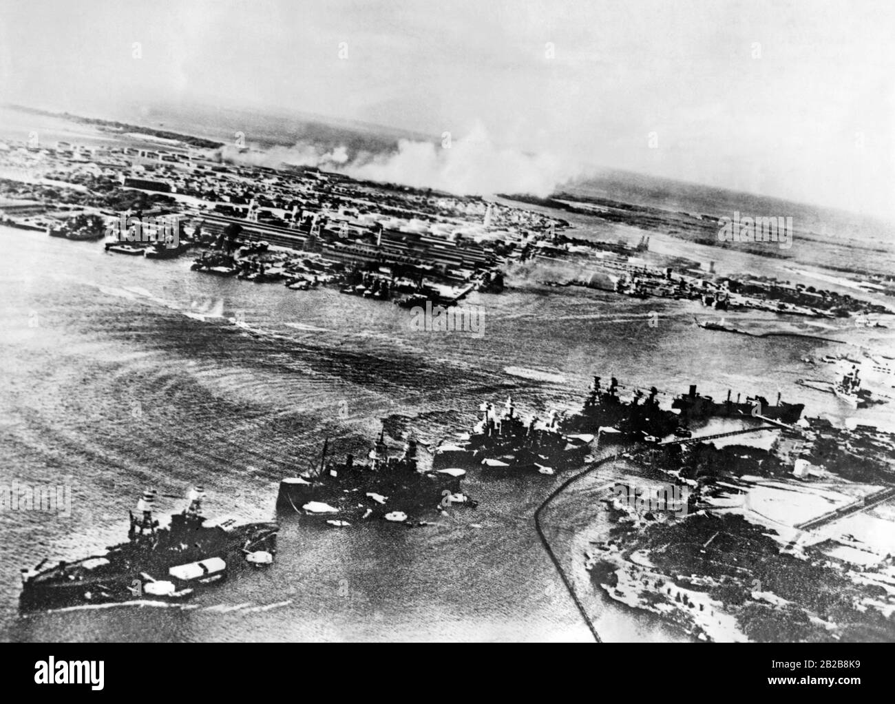 Aerial view of the Japanese attack on Pearl Harbor on 07.12.1941. Stock Photo