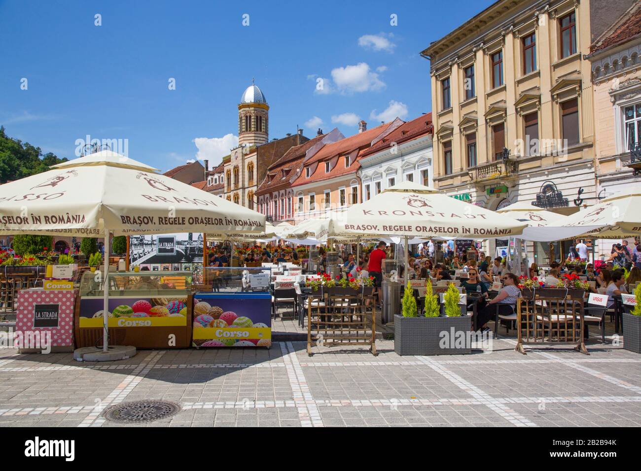 Outdoor Restaurants, Piata Sfatului (Council Square), Brasov