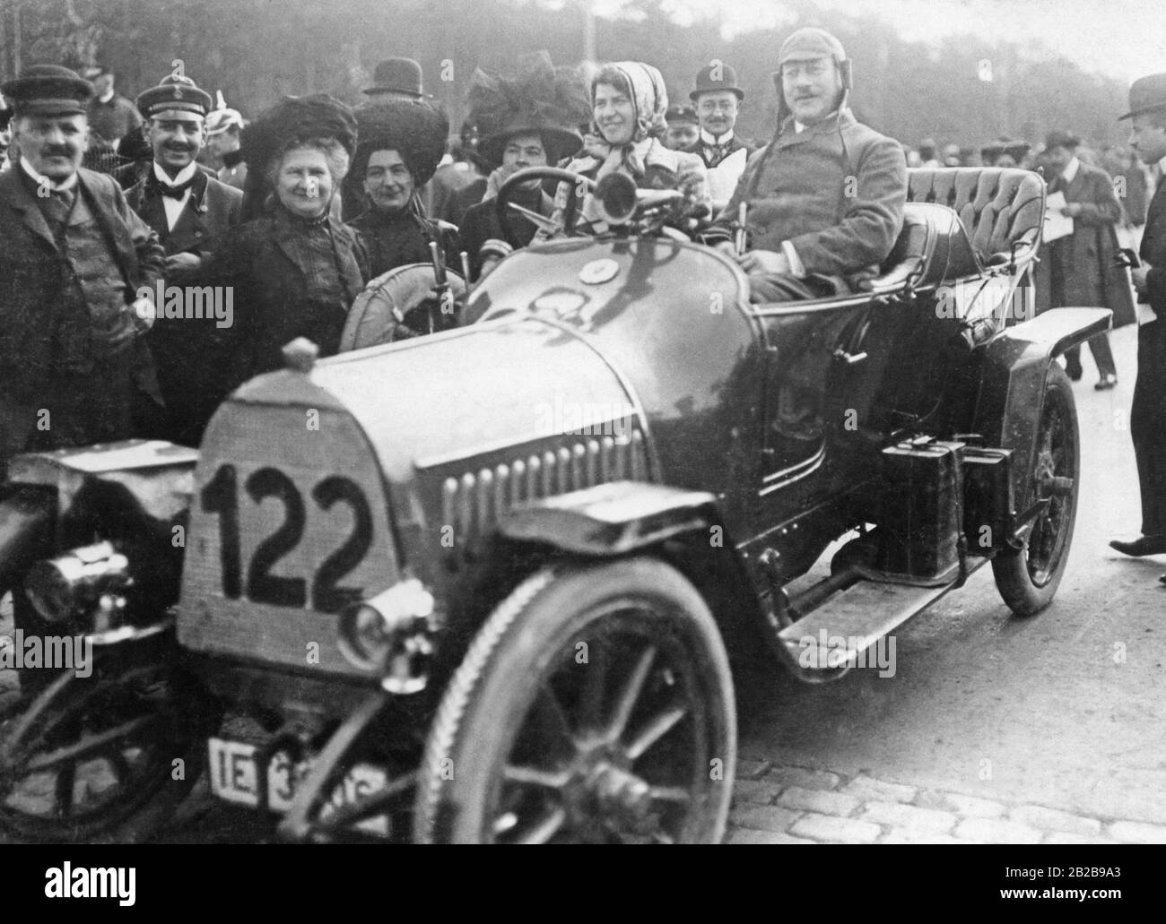 At the third Prinz-Heinrich-Fahrt in June 1910, Dr. Lilli Sternberg is present with the number 122. She was the only woman to drive her car herself over the entire distance. Stock Photo