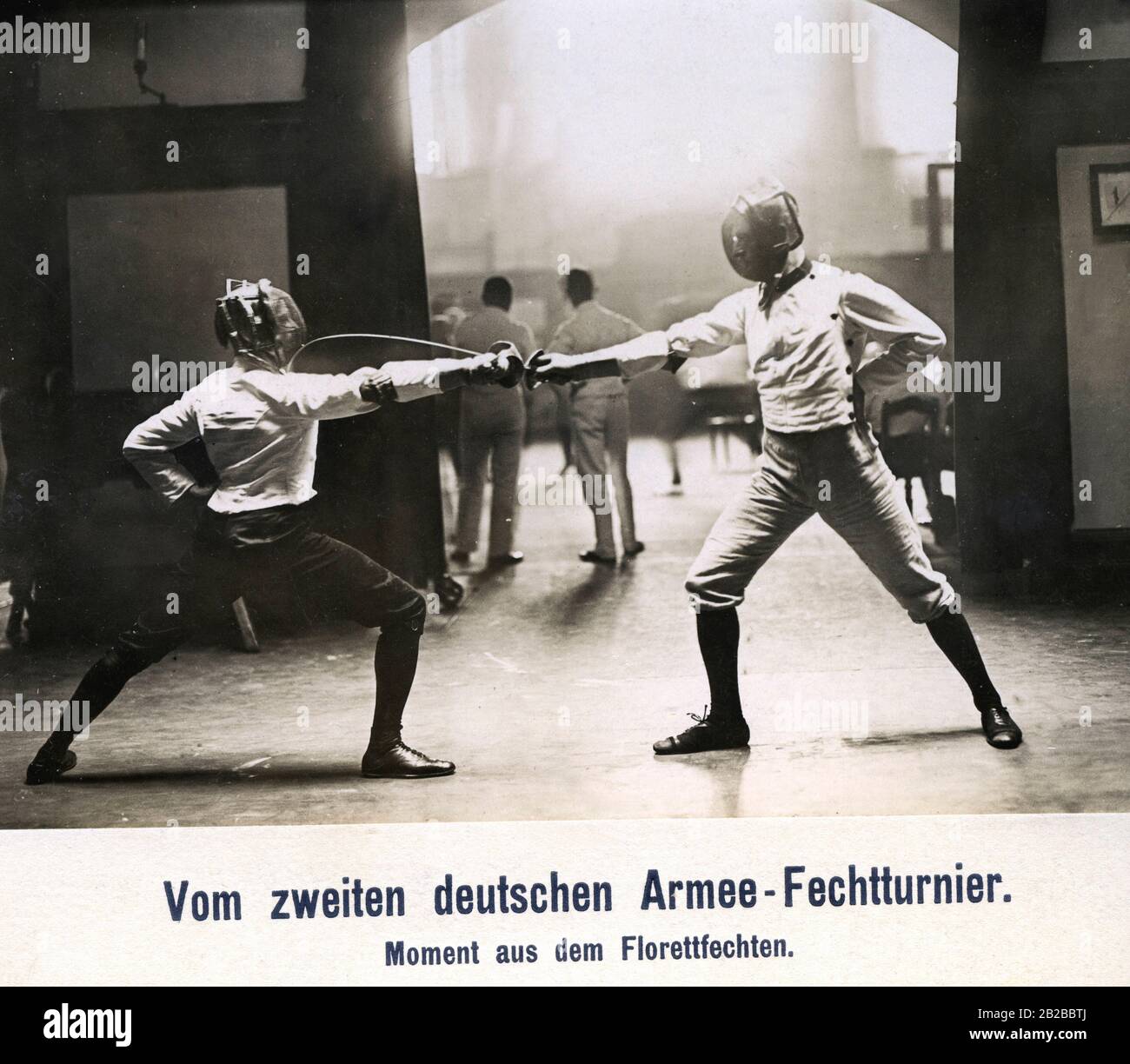 Two soldiers foil fencing during the 2nd German Army Fencing Tournament
