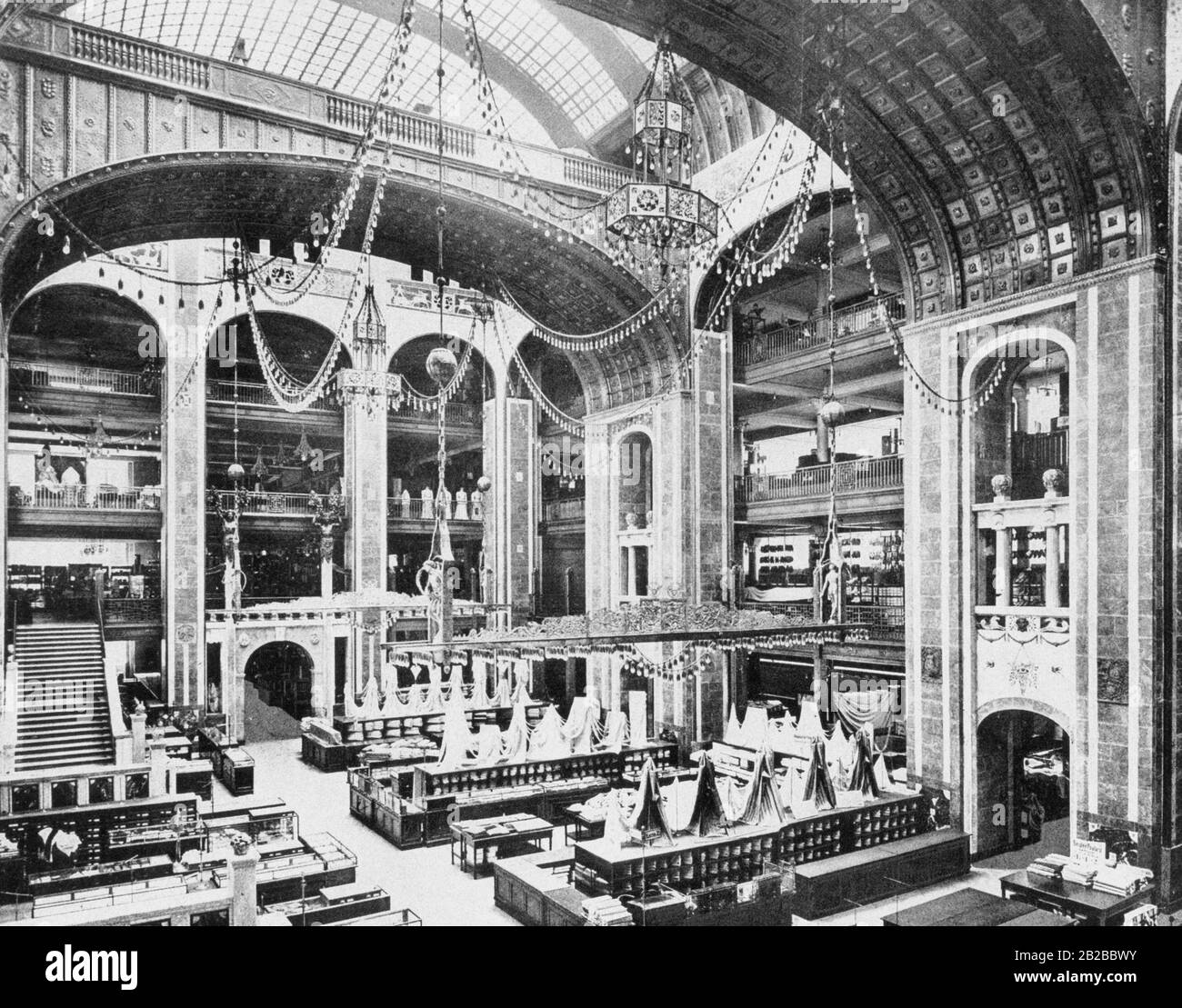 Interior view of the Wertheim department store at Leipziger Platz in