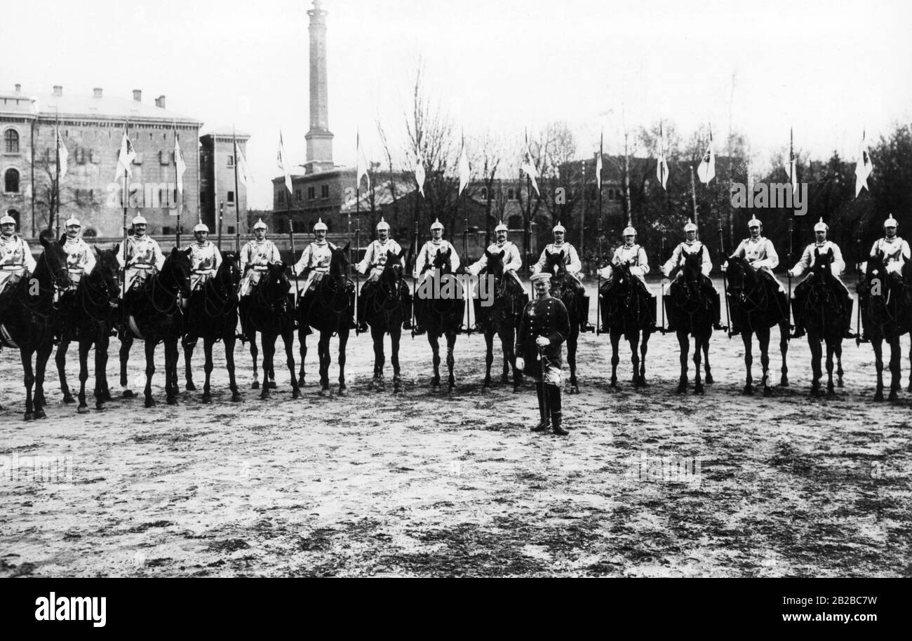 The NCO quadrille of the Prussian cuirassier regiment Graf Wrangel, under the command of cavalry captain von Gottberg (front), in 1903. Stock Photo