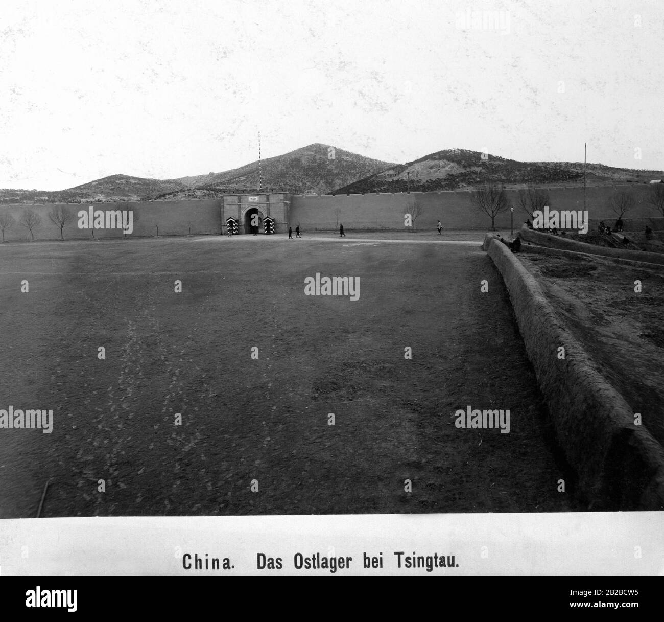 Training ground of the German eastern camp near Tsingtau in the province of Kiautschou in eastern China. Undated photo. Stock Photo