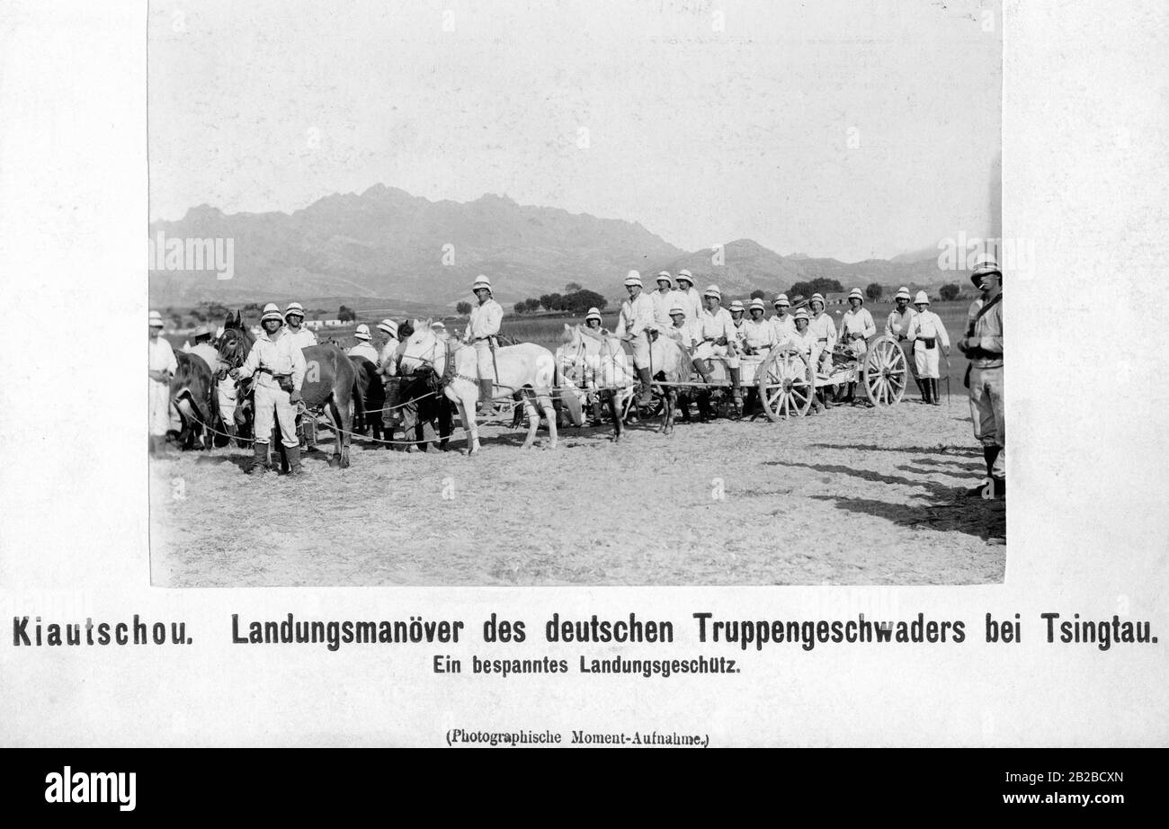 Landing manoeuvre of the German troops near Tsingtau in the Kiautschou region in eastern China. The picture shows a hauled landing gun. Kiautscho Bay was leased to the German Reich in 1898 with all sovereign rights for 99 years. Stock Photo