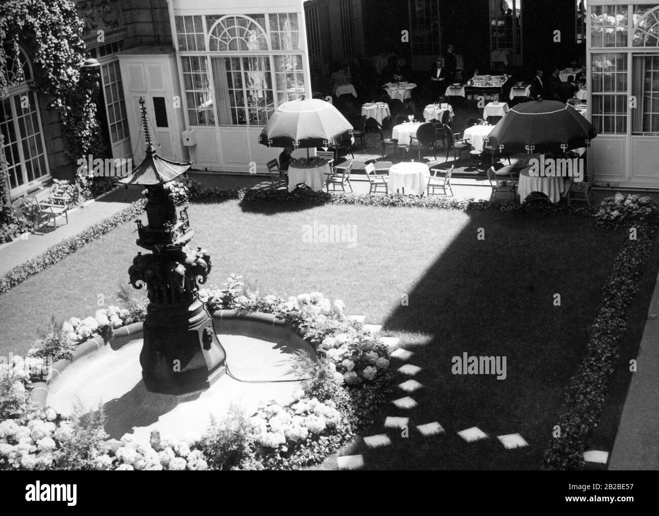 Garden and terrace of the Hotel Adlon in Berlin. Stock Photo