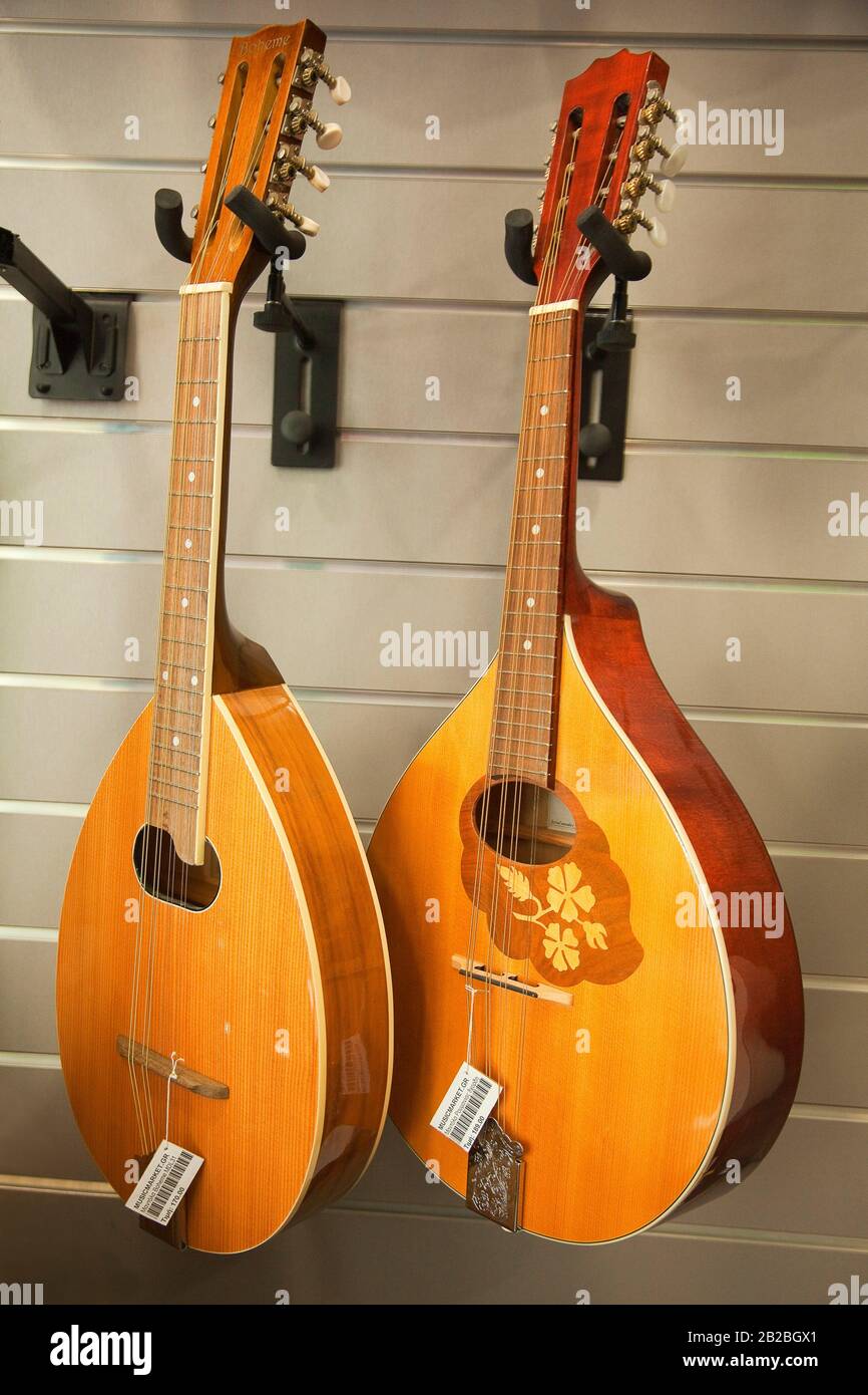 Mandolin shop hi-res stock photography and images - Alamy