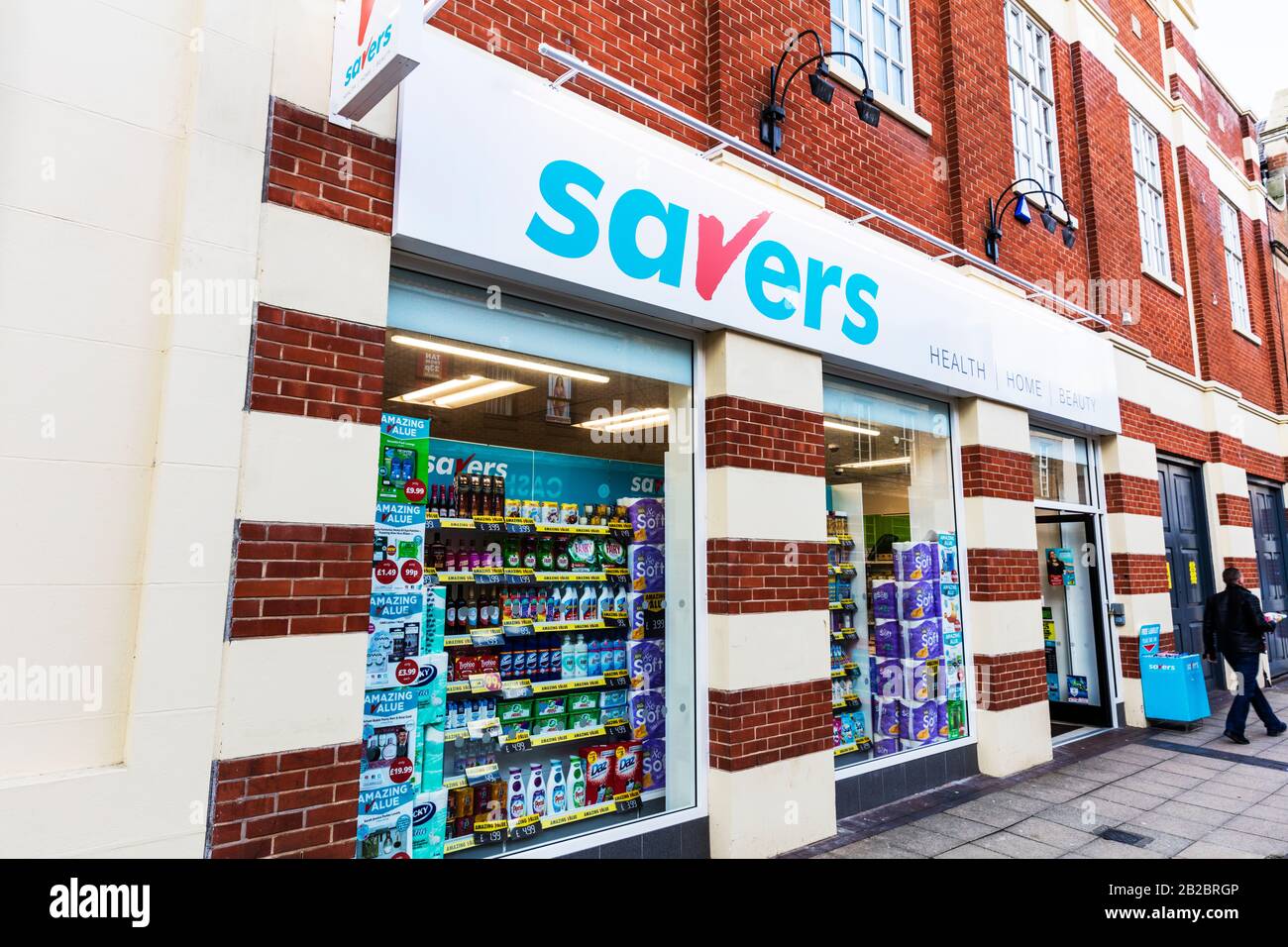 Savers stores hi-res stock photography and images - Alamy