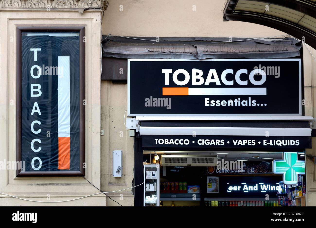 Vape shop hi-res stock photography and images - Alamy