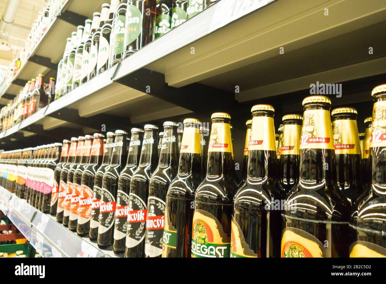 Supermarket Beer Hi-res Stock Photography And Images - Alamy