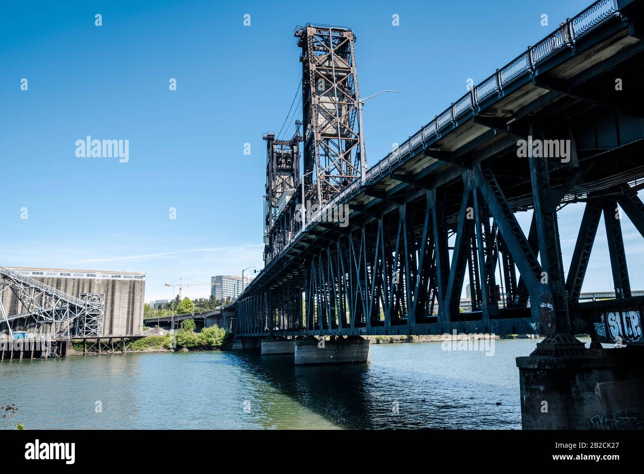 View of Willamette River and Steel Bridge Portland Oregon Stock Photo