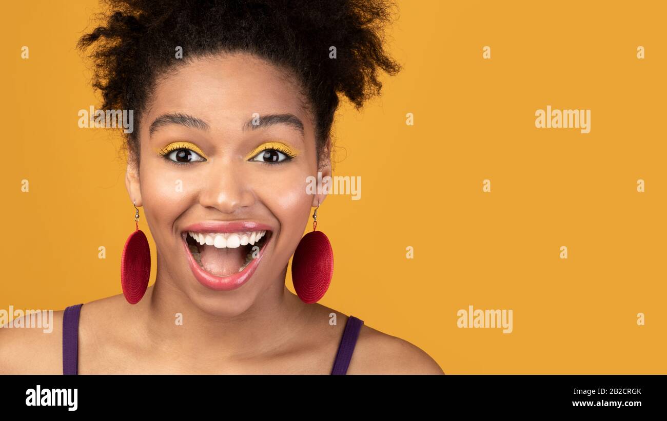 Screaming horrified woman hi-res stock photography and images - Alamy
