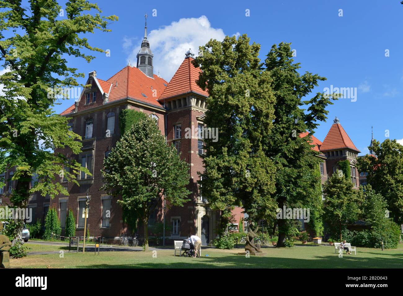 DRK Kliniken, Spandauer Damm, Westend, Charlottenburg, Berlin, Deutschland Stock Photo