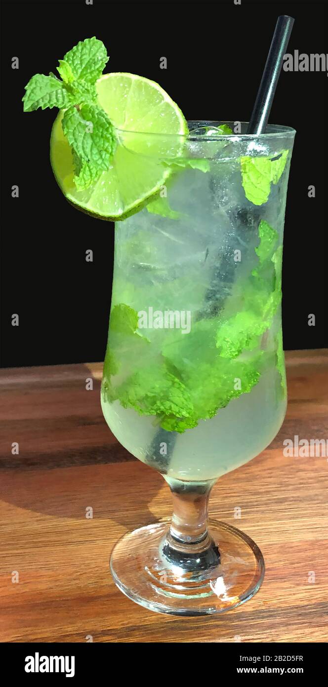 Passion fruit mojito hi-res stock photography and images - Alamy