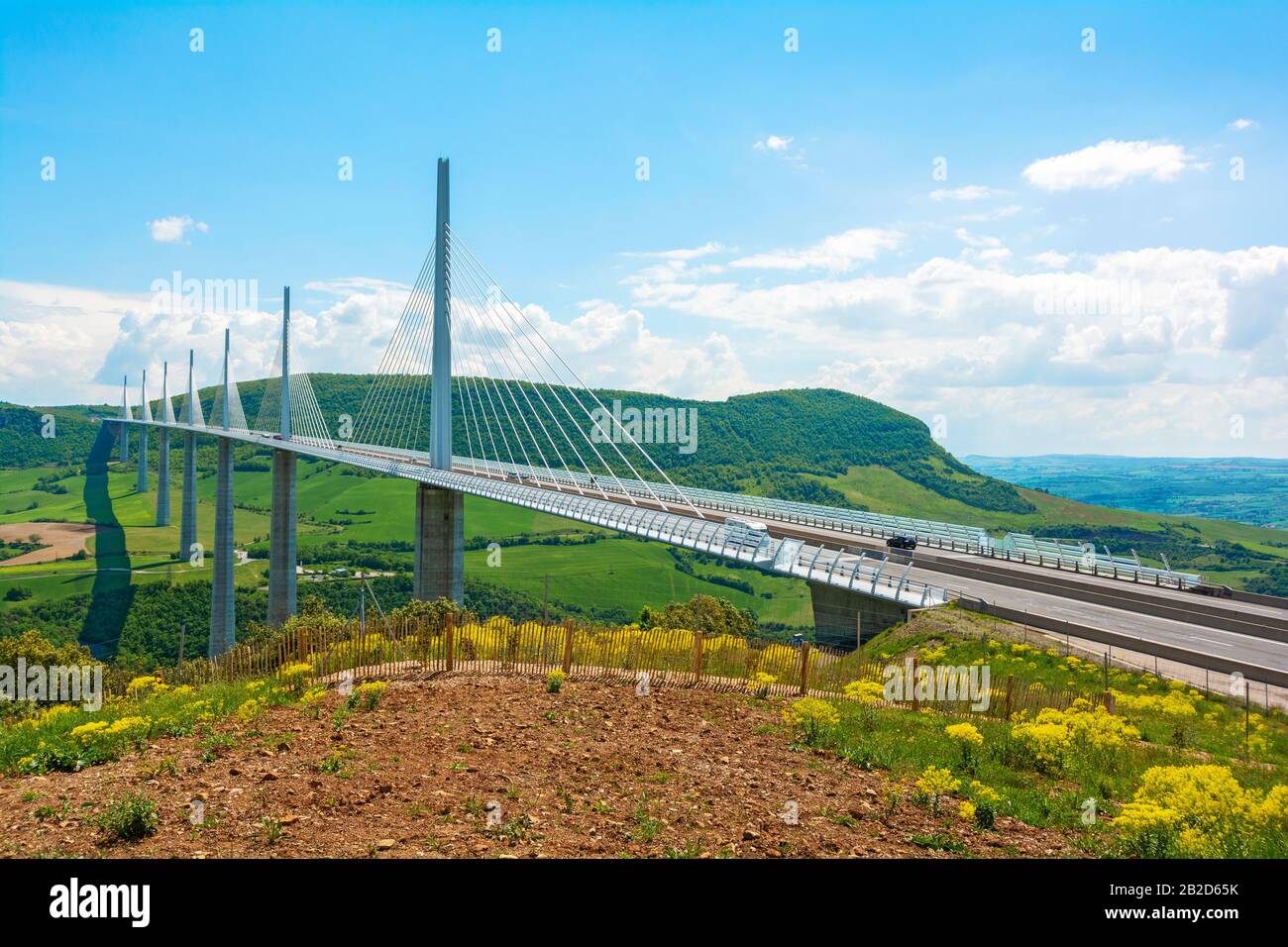 France, Viaduc de Millau (Millau Viaduct), spans Tarn River, view from belvedere viewpoint Stock Photo