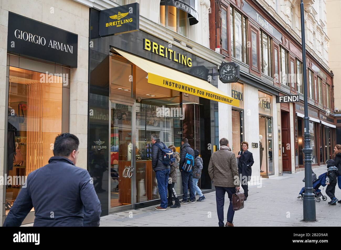 Vienna Shop Front High Resolution Stock Photography and Images - Alamy