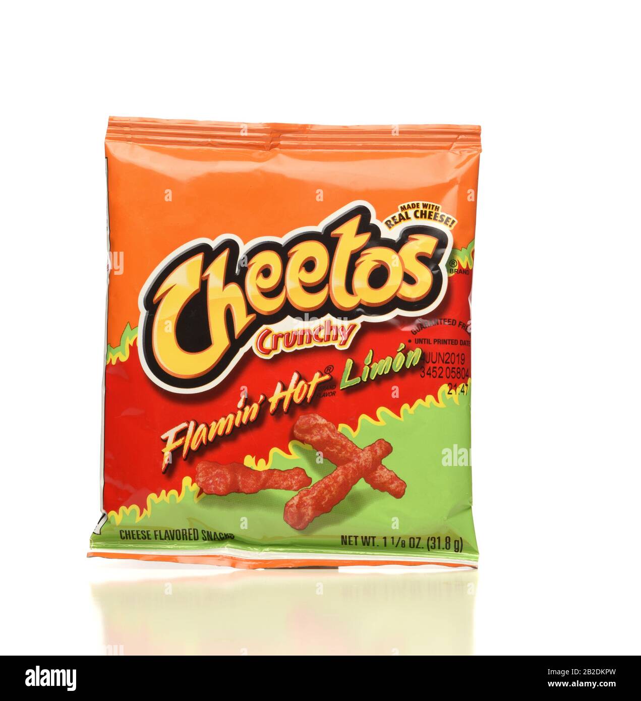 Cheetos Crunchy Flamin' Hot Cheese: A Spicy Twist on a Snack – Pop N' Snax