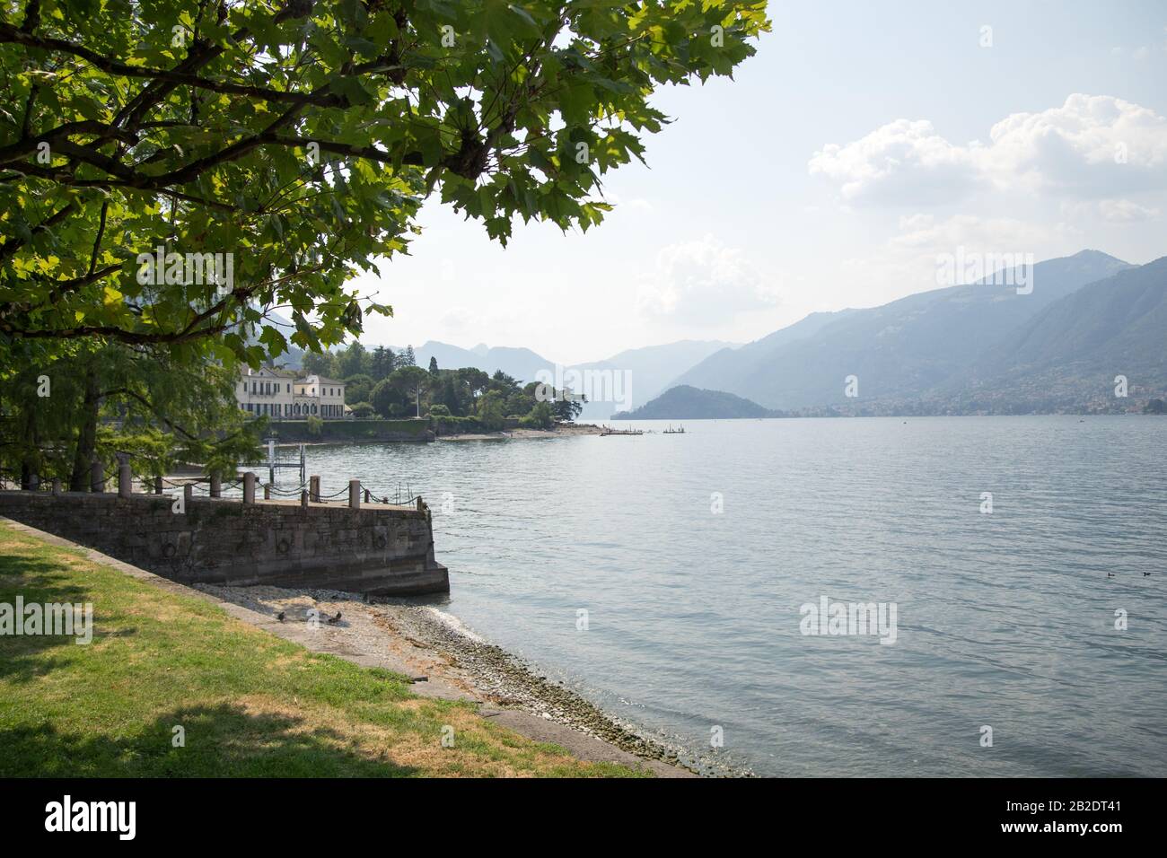 Summer vacation in Como lake villa park and garden Stock Photo Alamy