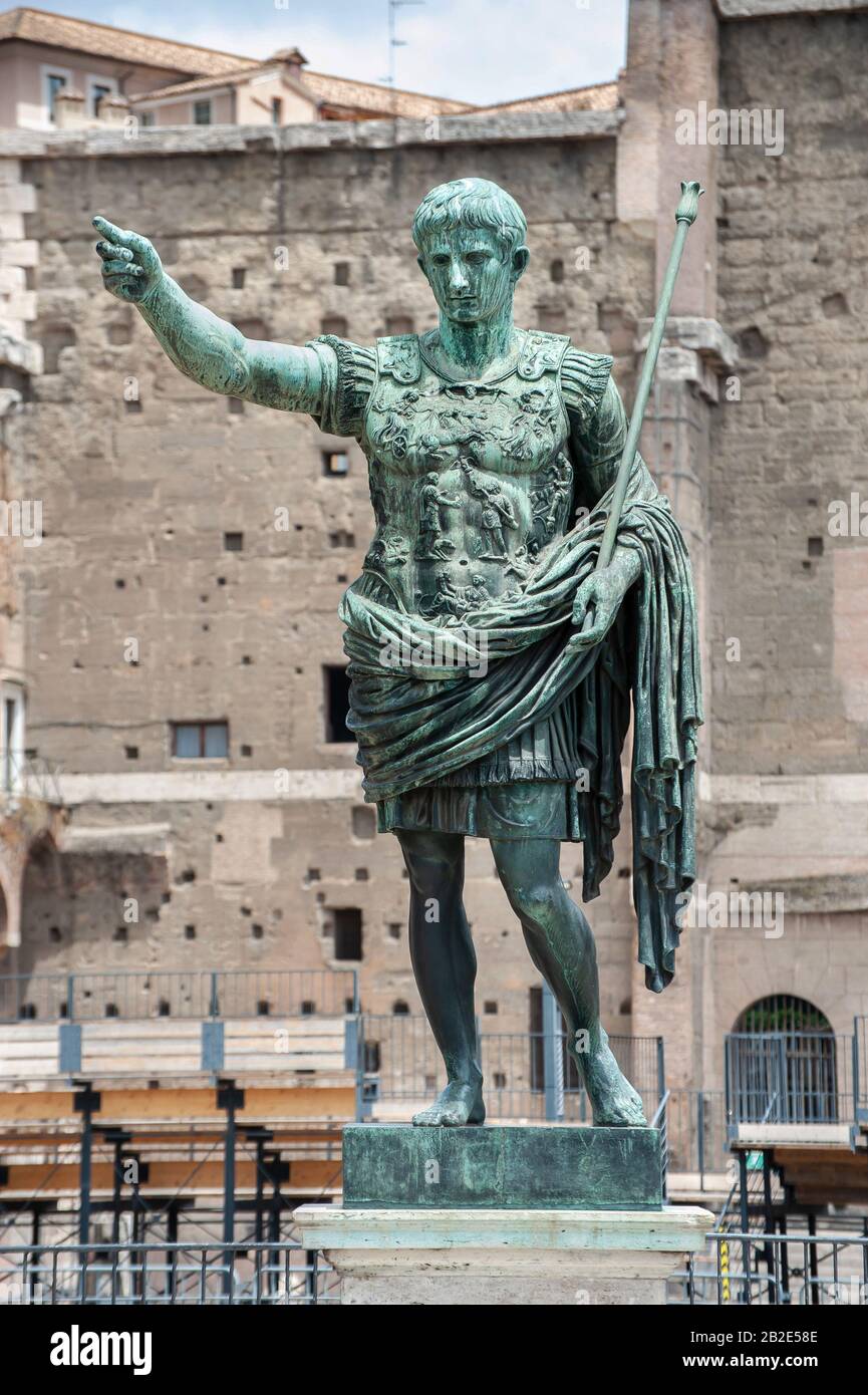 Bronze statue of the first Roman Emperor Augustus Caesar on the Via dei Fori Imperiali, Rome, Italy Stock Photo