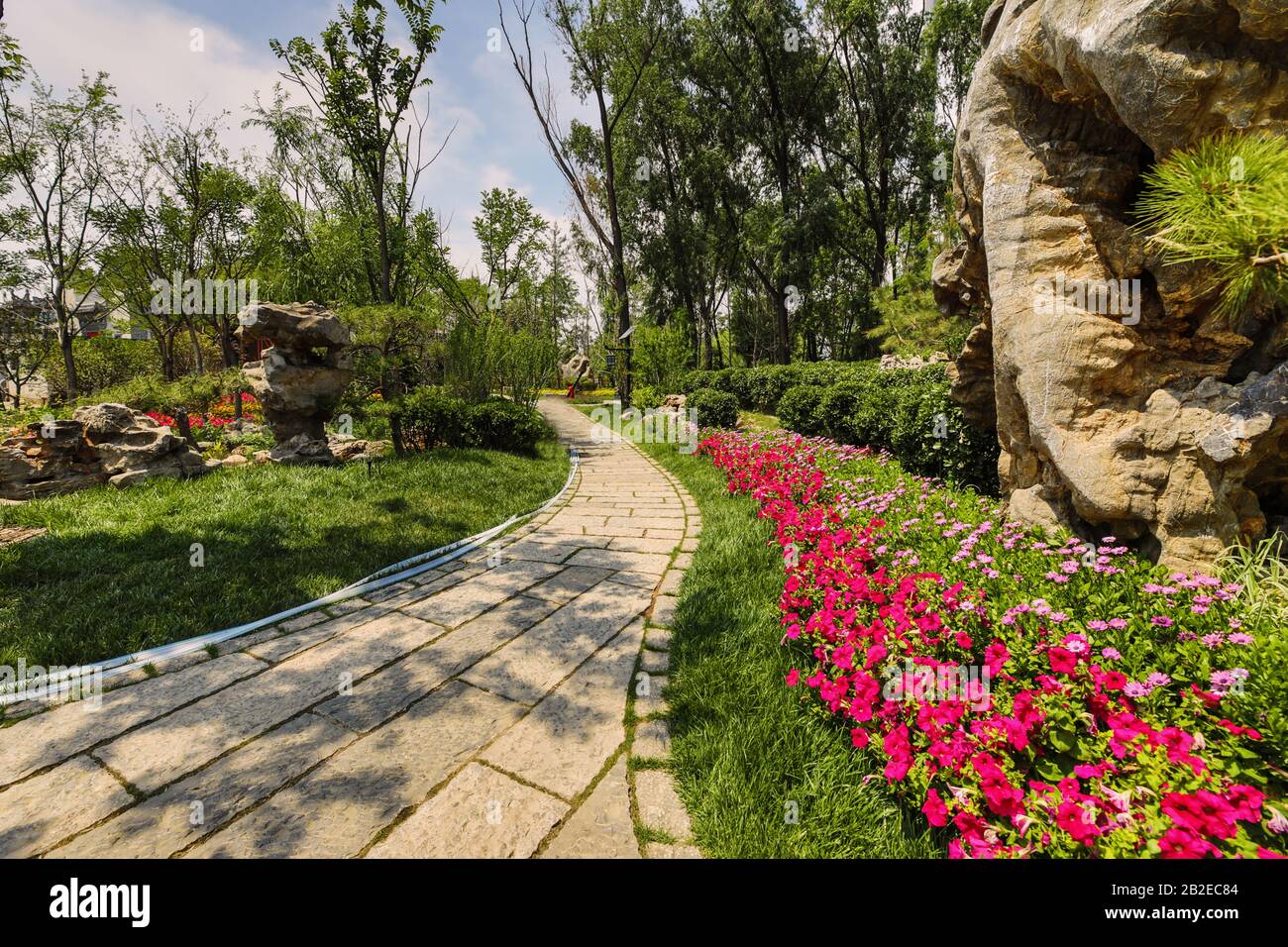 Traditional Chinese City Garden Park in Beijing Stock Photo Alamy