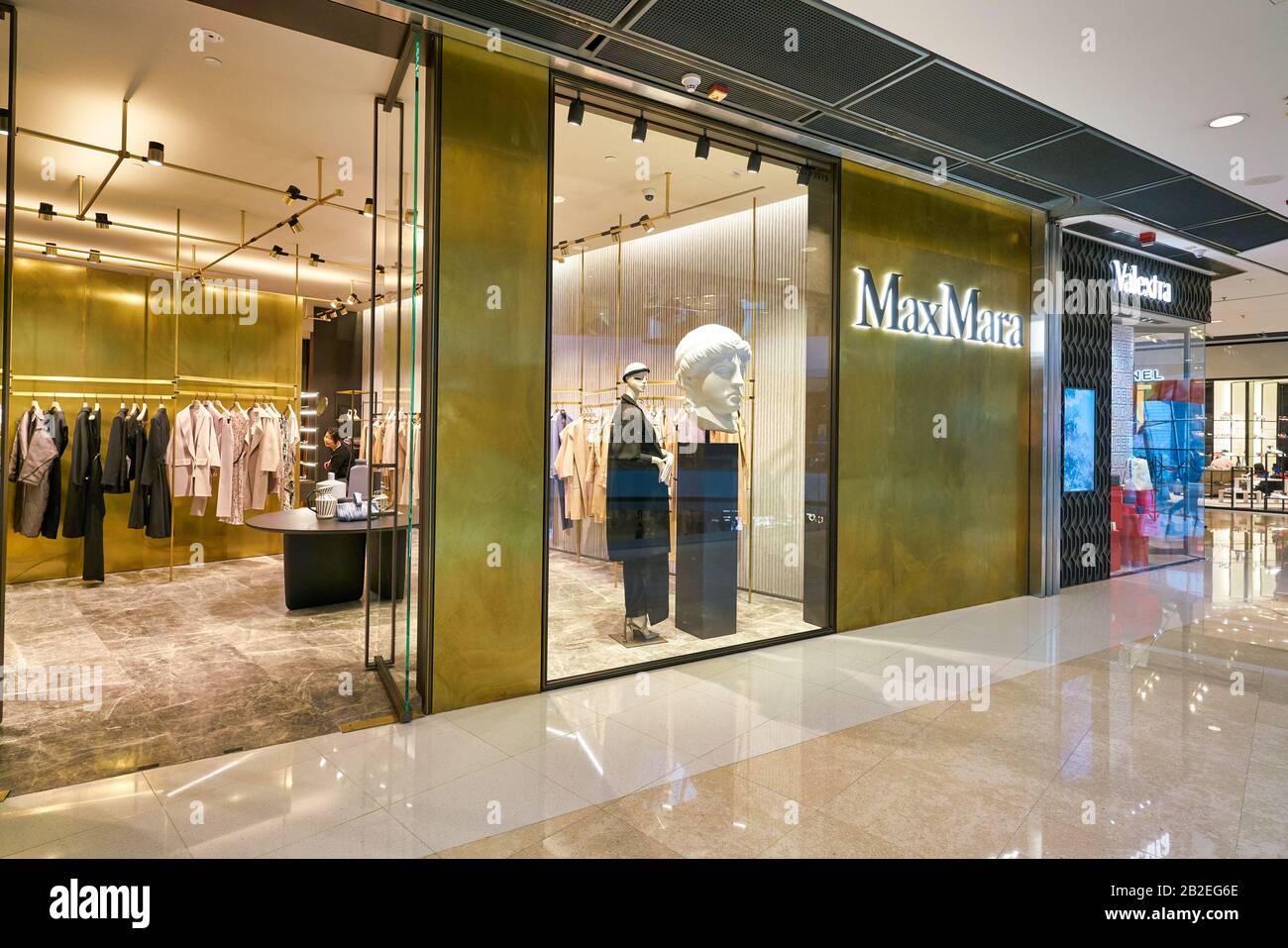 HONG KONG, CHINA - CIRCA JANUARY, 2019: Max Mara storefront at ifc mall in Hong  Kong Stock Photo - Alamy