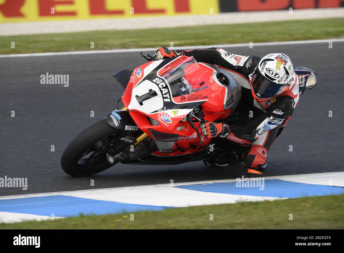 Mike Jones (QLD), V4R, Australian Superbikes 2020. Qualifying 2. Phillip Island Grand Prix Circuit, Victoria, Australia. 28th February 2020 Stock Photo