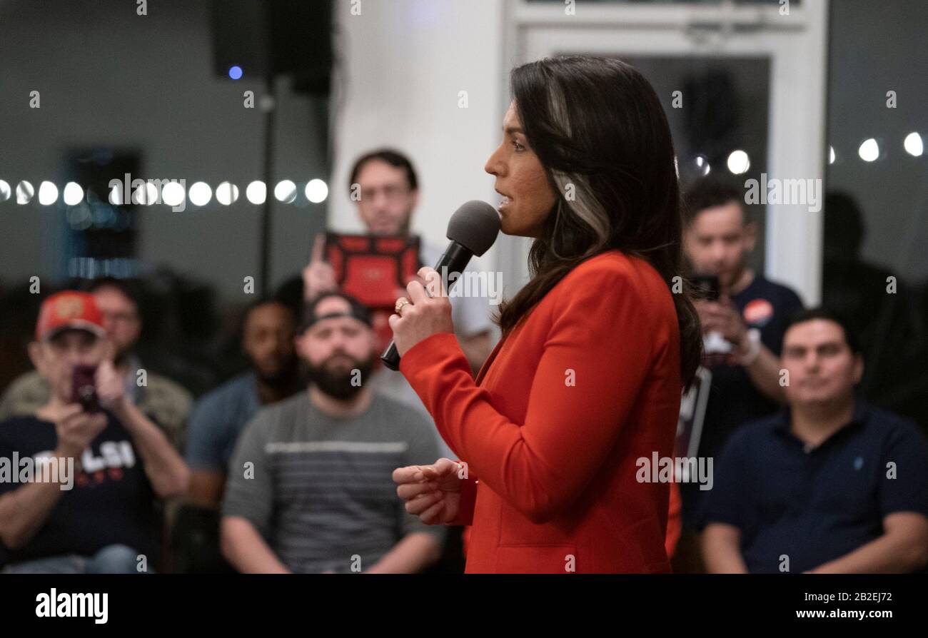 Democratic long shot presidential candidate Tulsi Gabbard campaigns on the eve of Super Tuesday with a speech in Austin to 250 supporters. Stock Photo