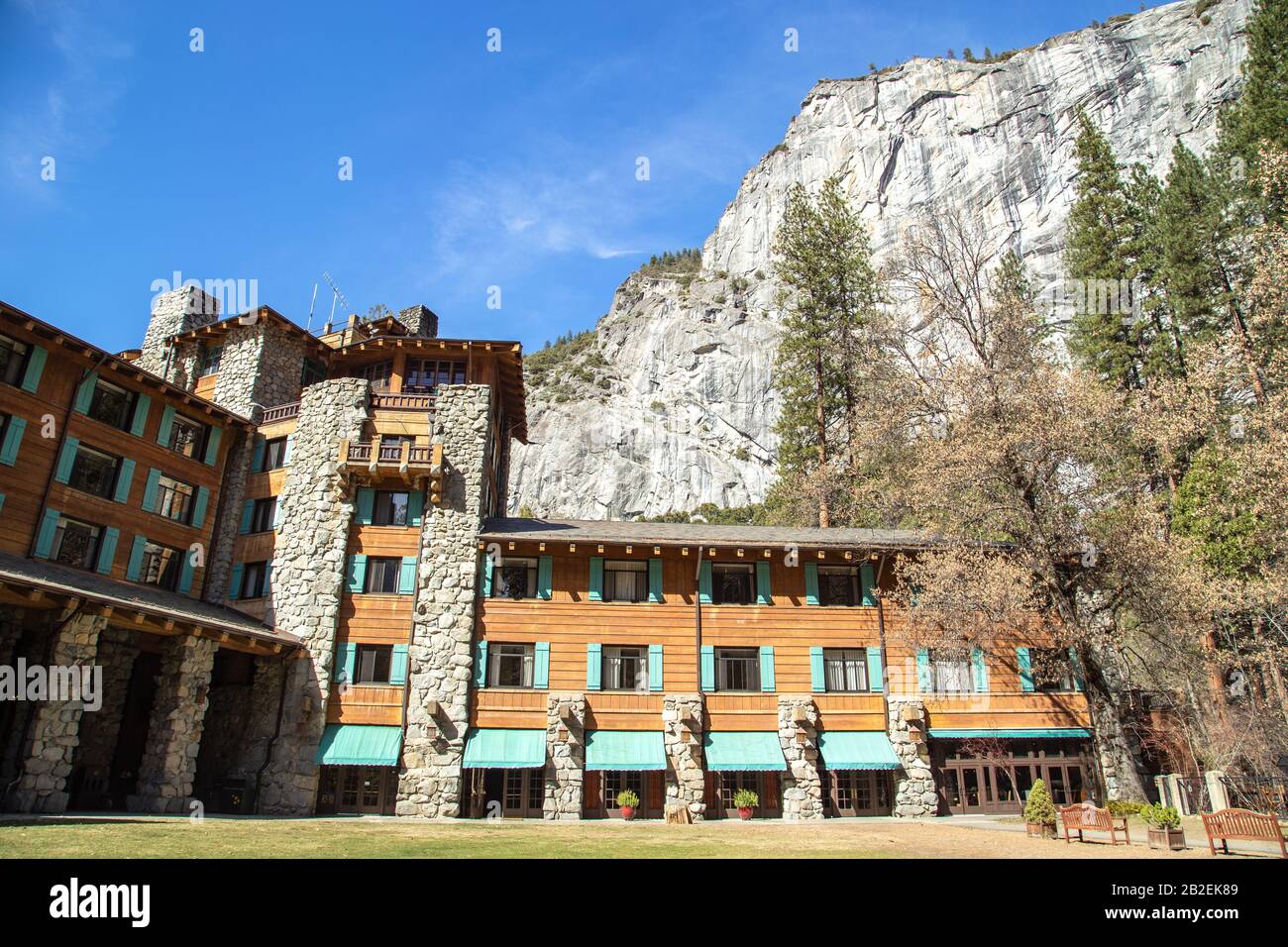 The Historic Ahwahnee Hotel In Yosemite National Park California Stock Photo Alamy