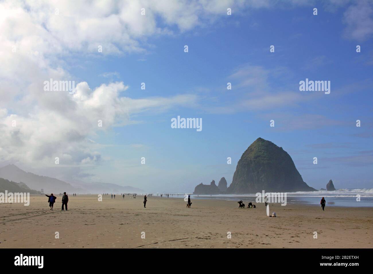 Cannon Beach, Oregon, USA Stock Photo Alamy