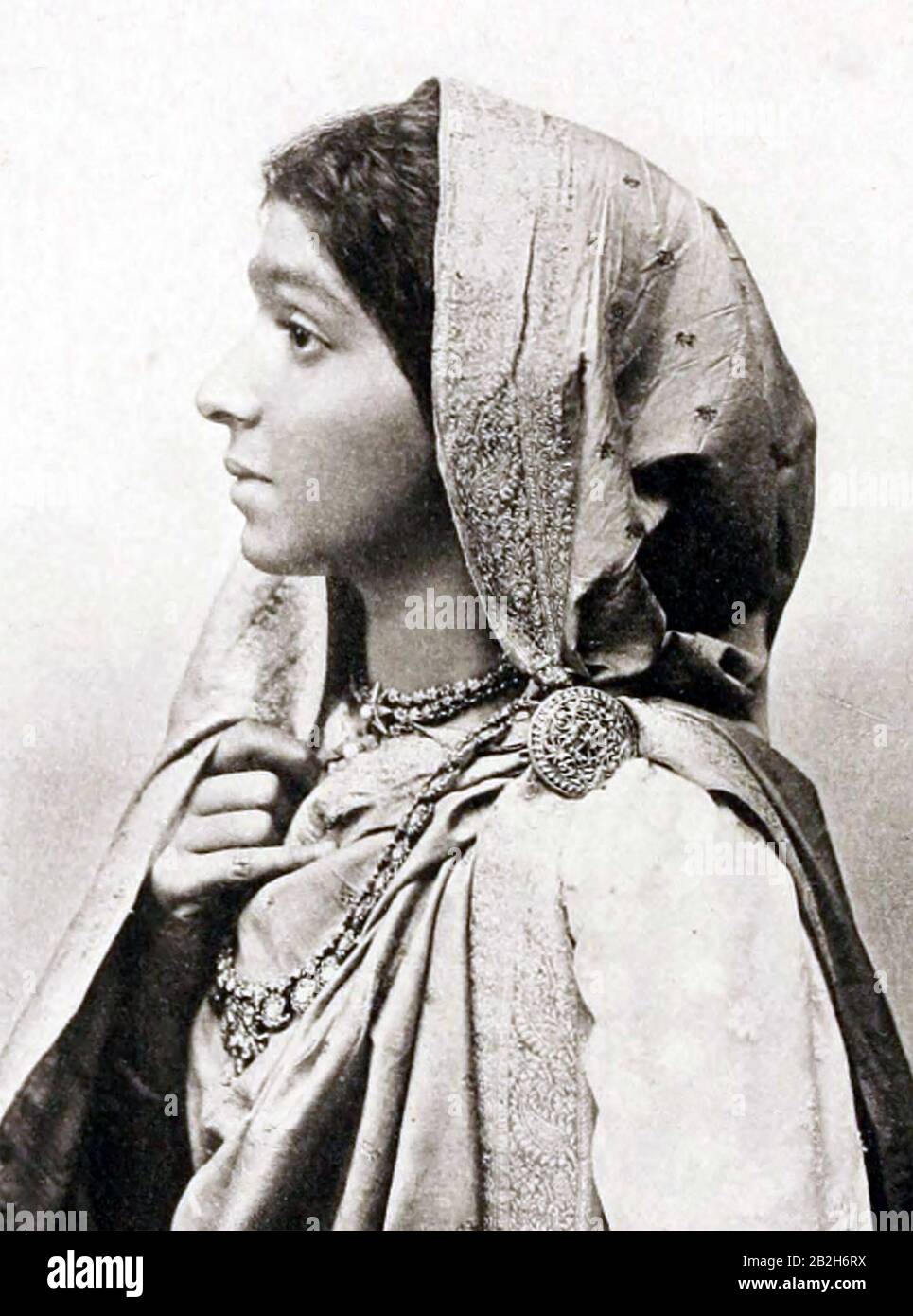 SAROJINI NAIDU (1879-1949) Indian political activist in 1912 Stock Photo