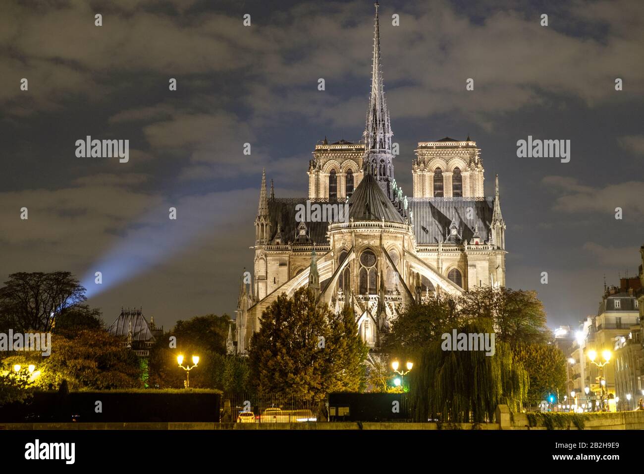 Catholic cathedrale notre dame hi-res stock photography and images - Alamy