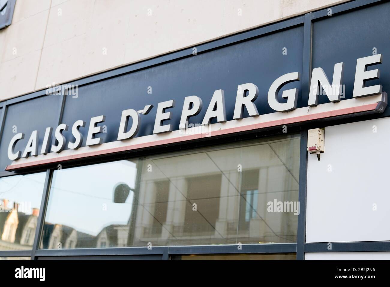 Caisse d'epargne hi-res stock photography and images - Page 7 - Alamy
