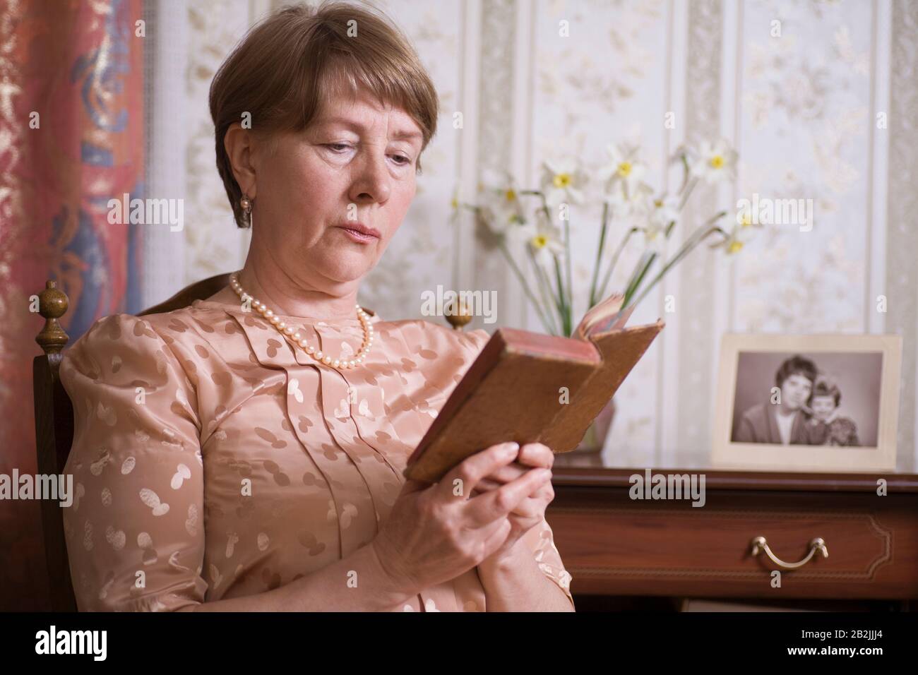 Russian woman 60 years hi-res stock photography and images - Alamy