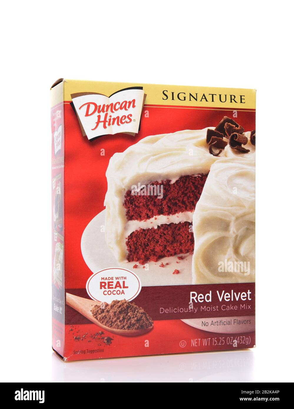 IRVINE, CALIFORNIA - AUGUST 14, 2019: A box of Duncan Hines Red Velvet Cake Mix. Stock Photo