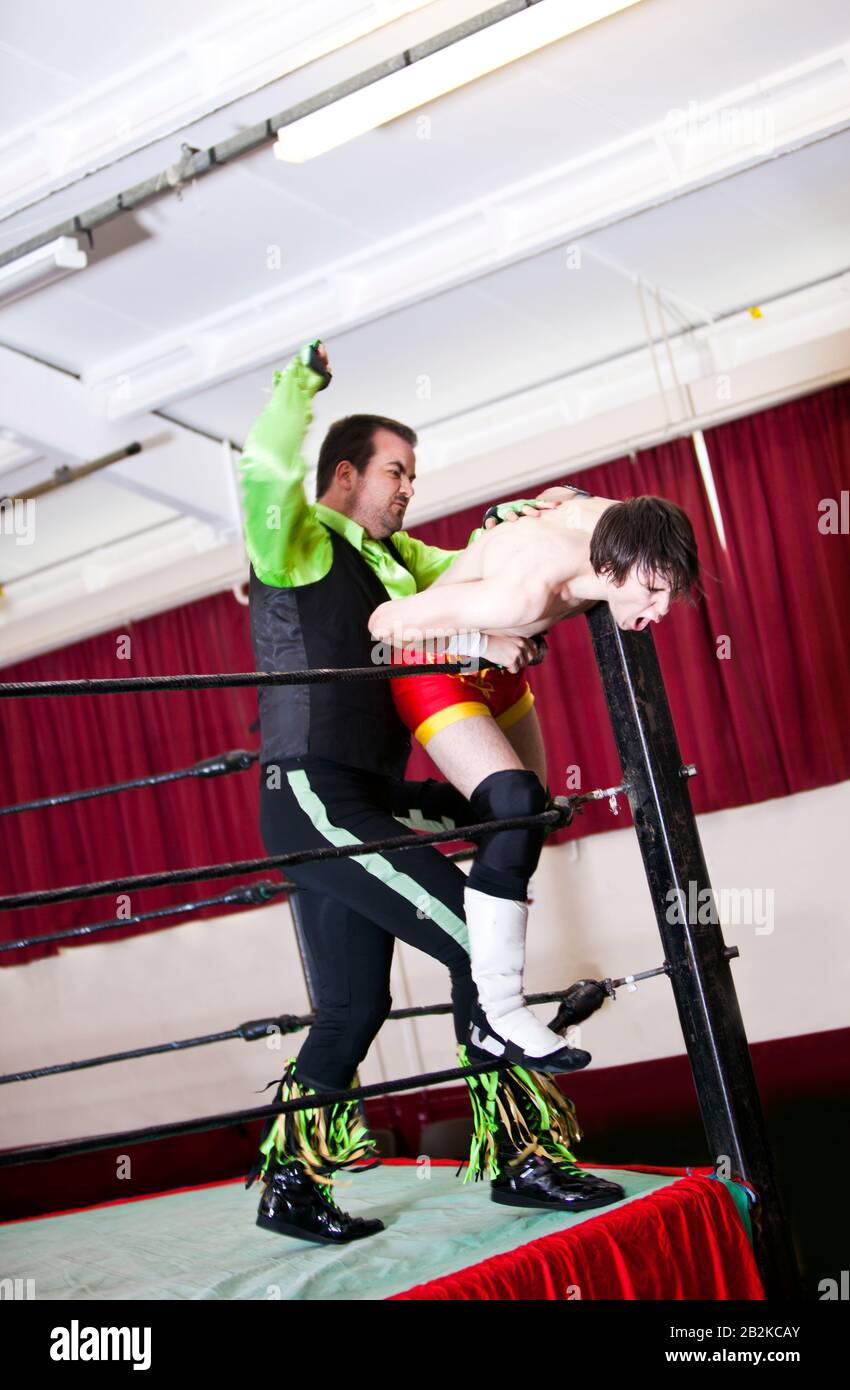 Ring Ruggling Wrestling ring hi-res stock photography and images - Alamy