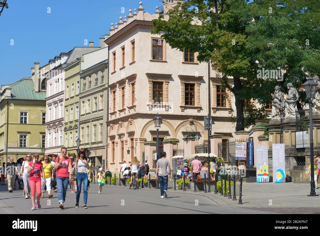 Passanten, Grodzka, Krakau, Polen Stock Photo