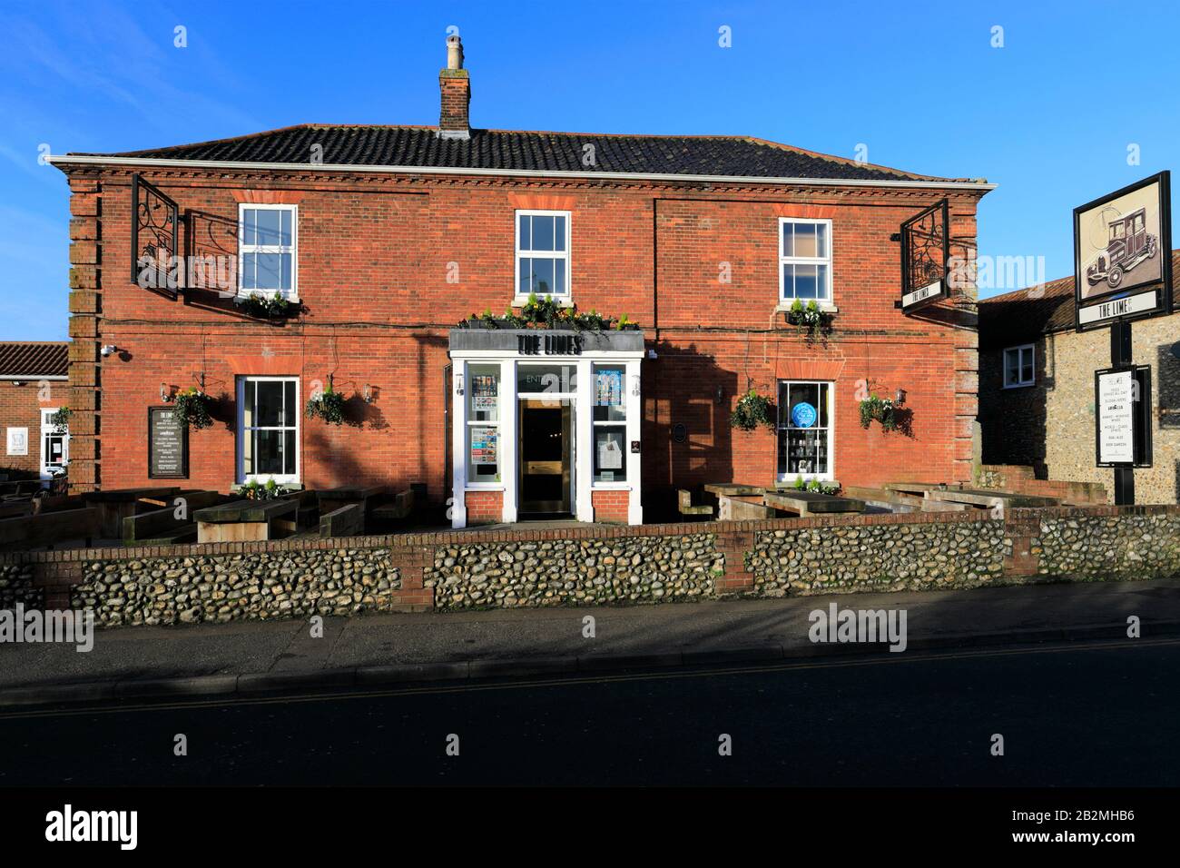 The Limes Weatherspoons pub, Fakenham town, Norfolk, England, UK Stock