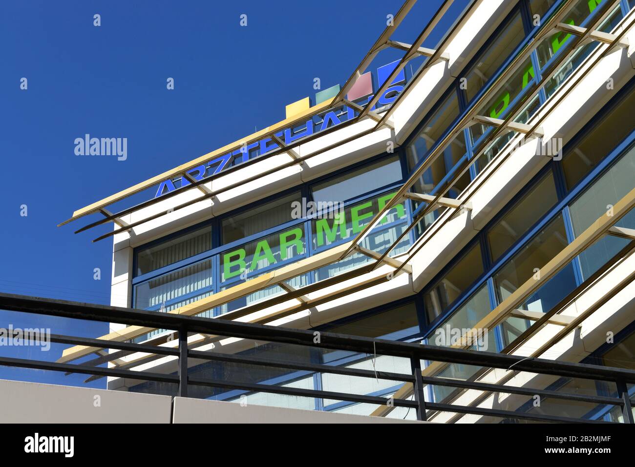 Aerztehaus, WaltherSchreiberPlatz, Friedenau, Berlin, Deutschland Stock Photo Alamy