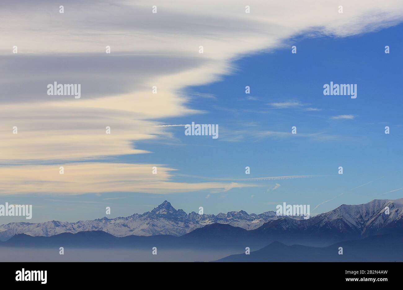 Monviso mountain range hi-res stock photography and images - Alamy