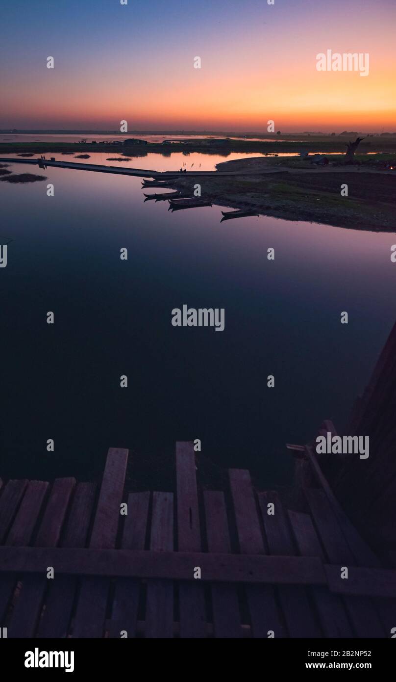 Top view wood lake bridge hi-res stock photography and images - Alamy