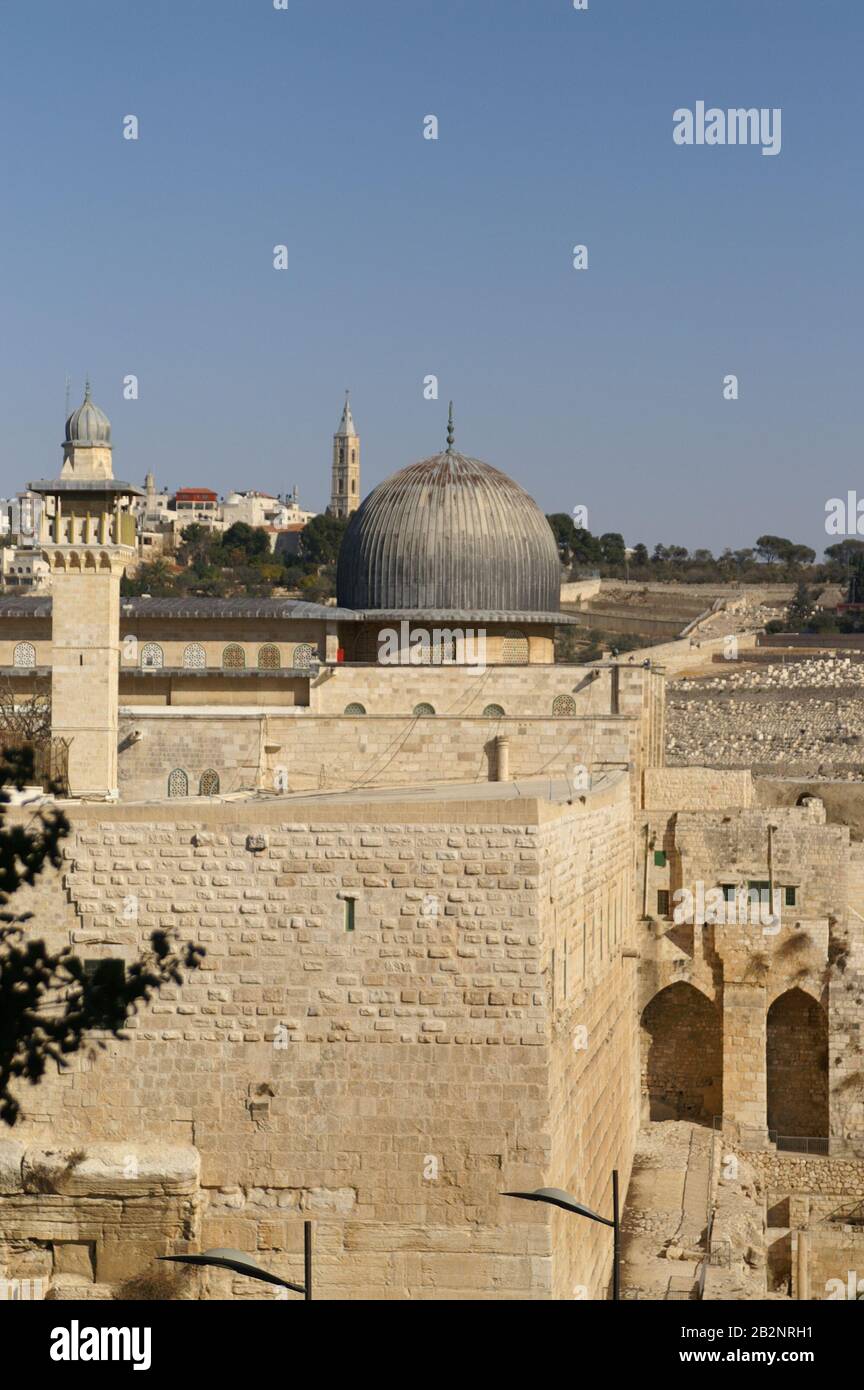 Al Aqsa Mosque And Minaret - Islam In A Holy Land , Jerusalem Old City ...