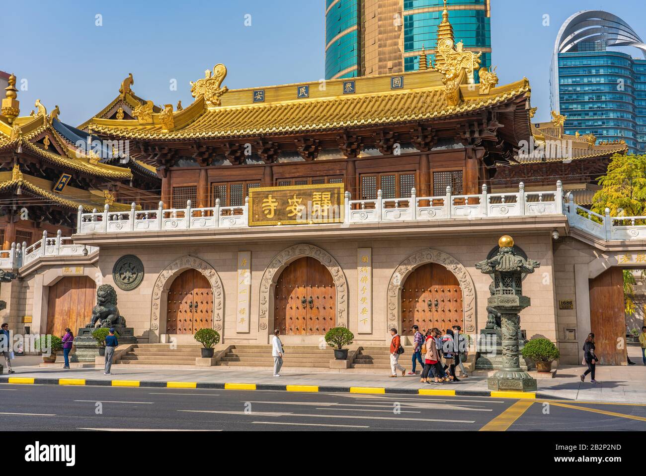 SHANGHAI, CHINA, OCTOBER 30: This is Jing'an temple, a famous buddhist temple and travel destination in the Jing'an district on October 30, 2019 in Sh Stock Photo